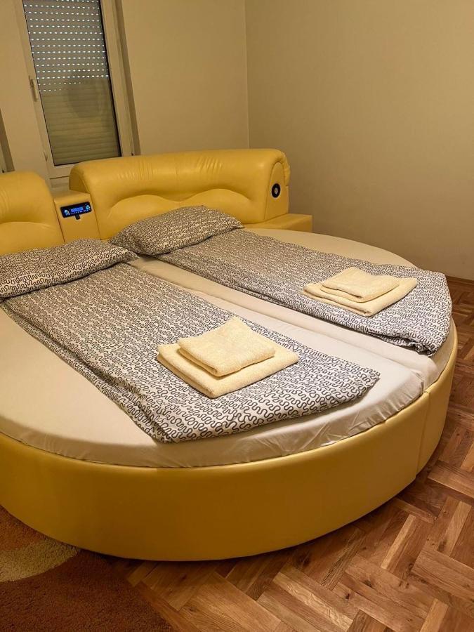 Apartment Alpi เปเย ภายนอก รูปภาพ
