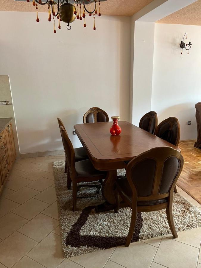 Apartment Alpi เปเย ภายนอก รูปภาพ