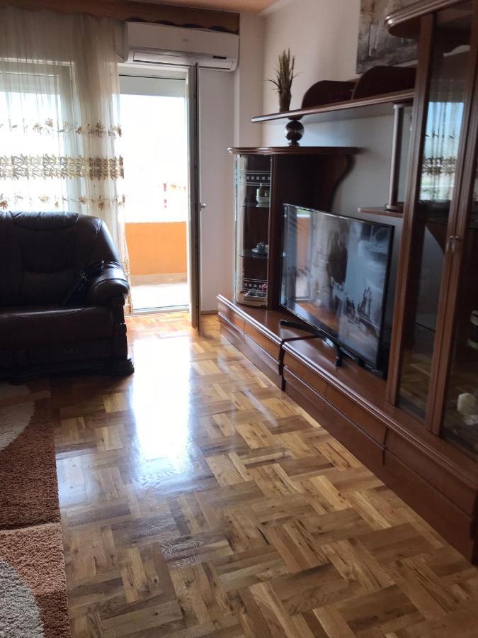 Apartment Alpi เปเย ภายนอก รูปภาพ