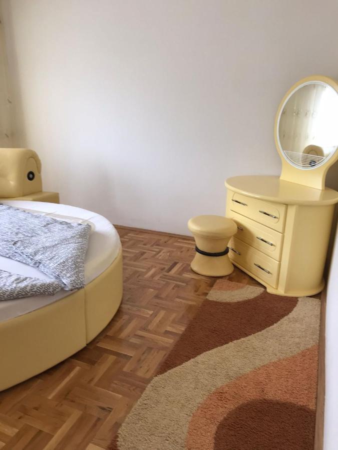 Apartment Alpi เปเย ภายนอก รูปภาพ